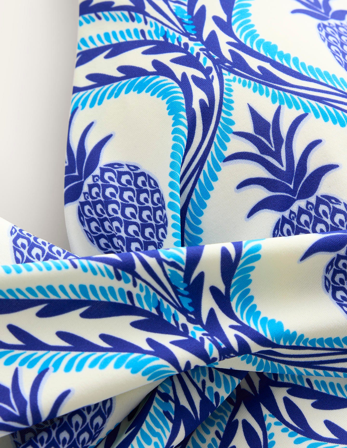 Levanzo Halter Bikini Top-Surf The Web. Pineapple Wave - Image 6