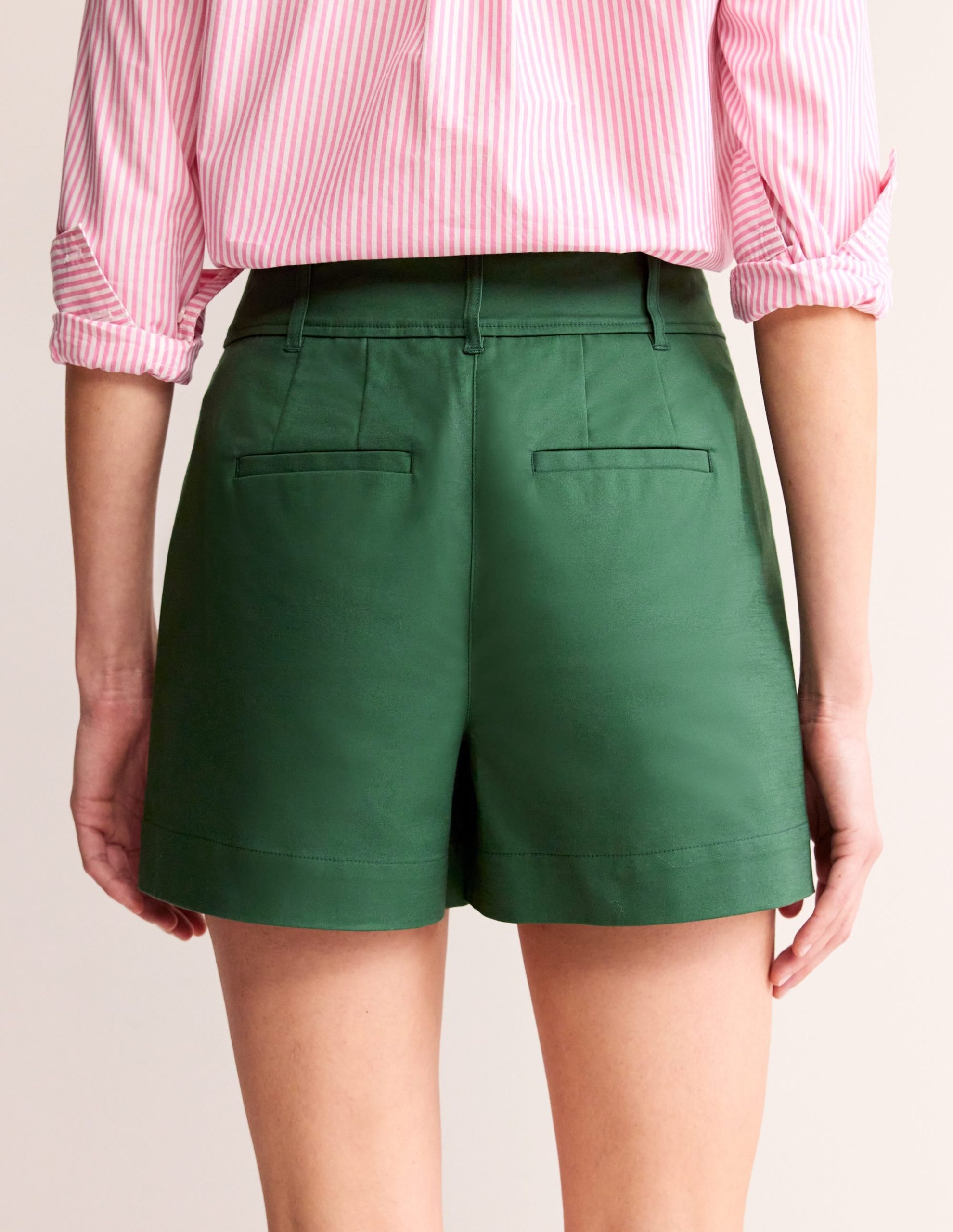 Westbourne Sateen Shorts-Dark Green - Image 3