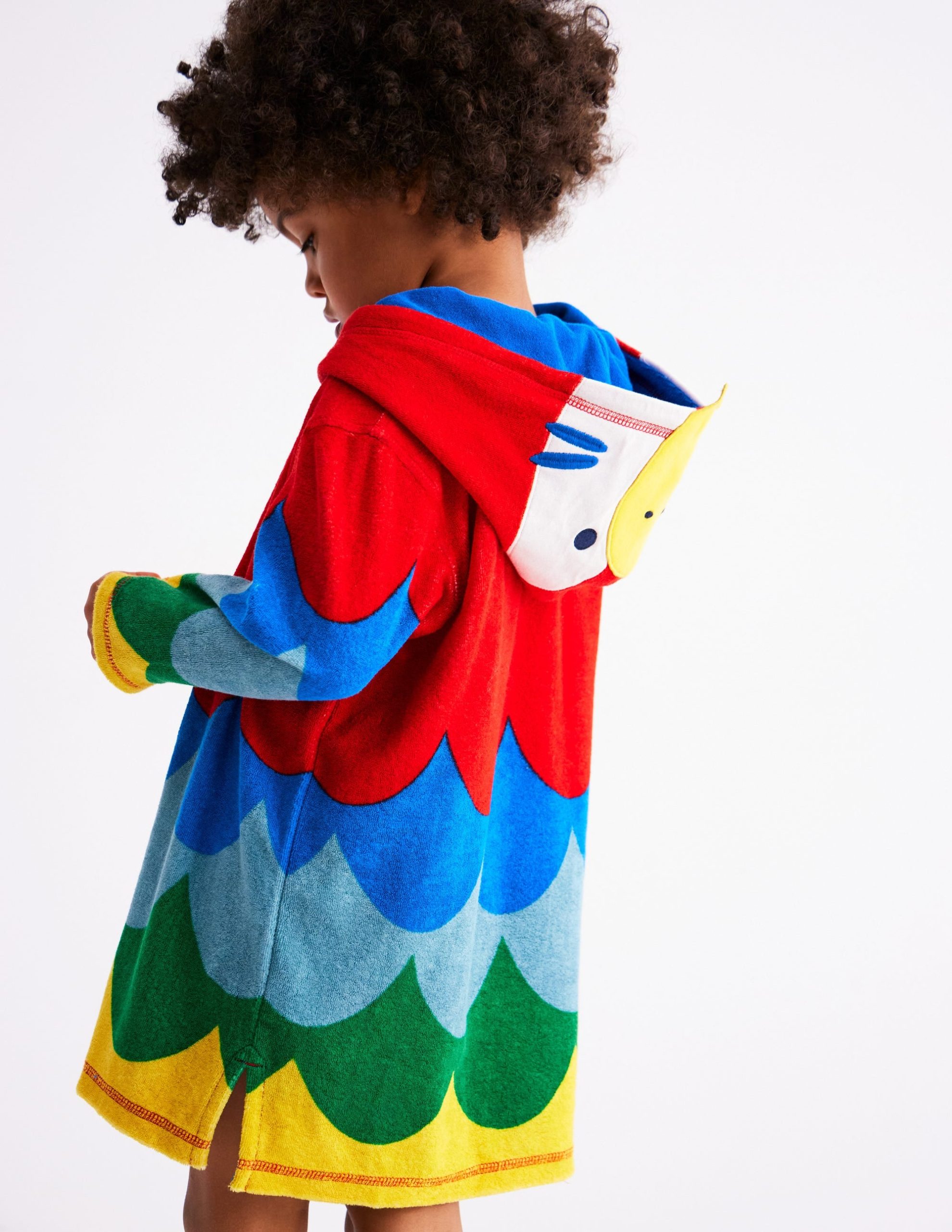 Appliqu?? Towelling Throw-on-Multi Rainbow Parrot