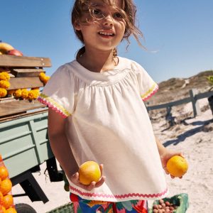 Trim Detail Pretty Top-Soft Ivory