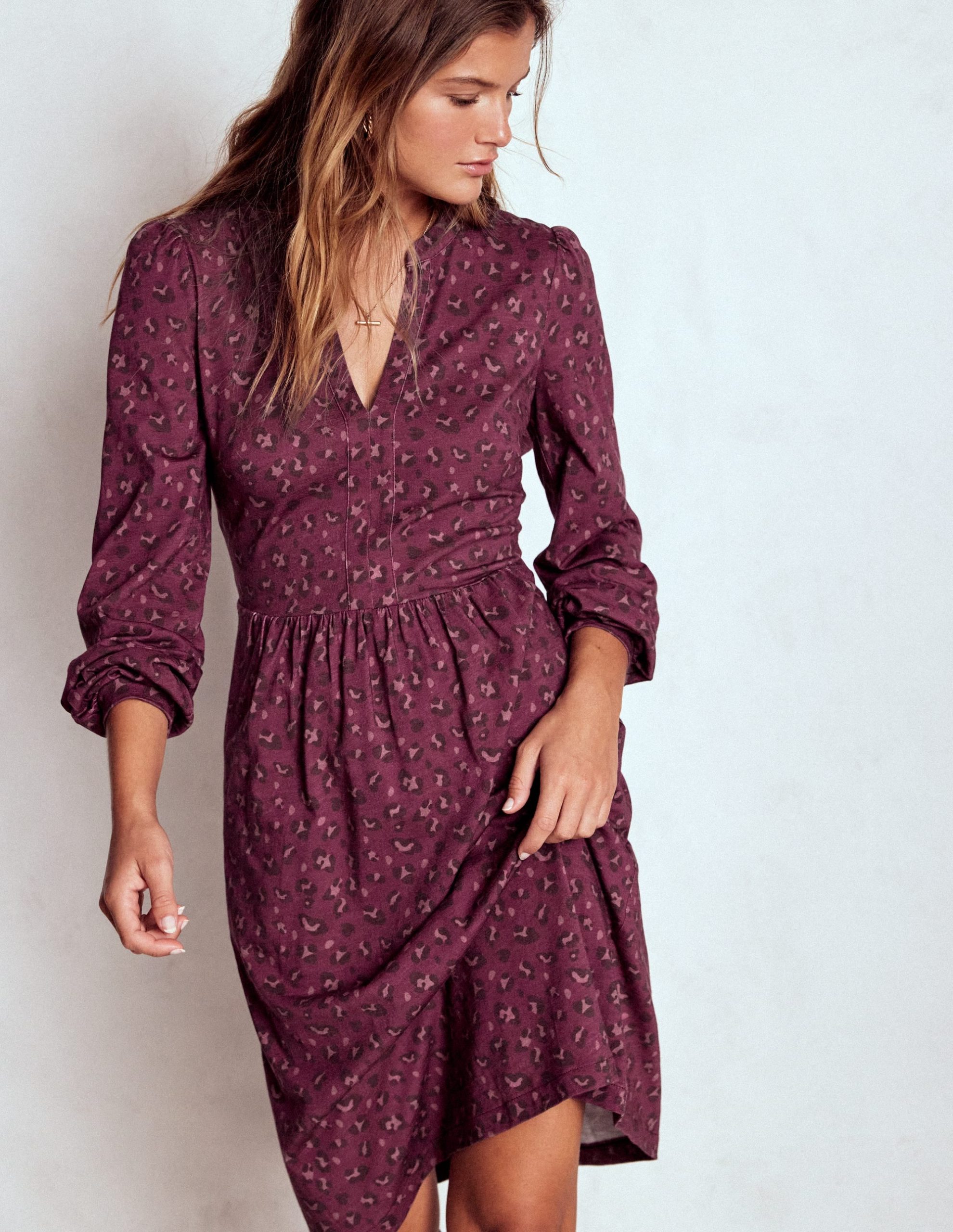 Naomi Relaxed Jersey Dress-Prune. Leopard Spots