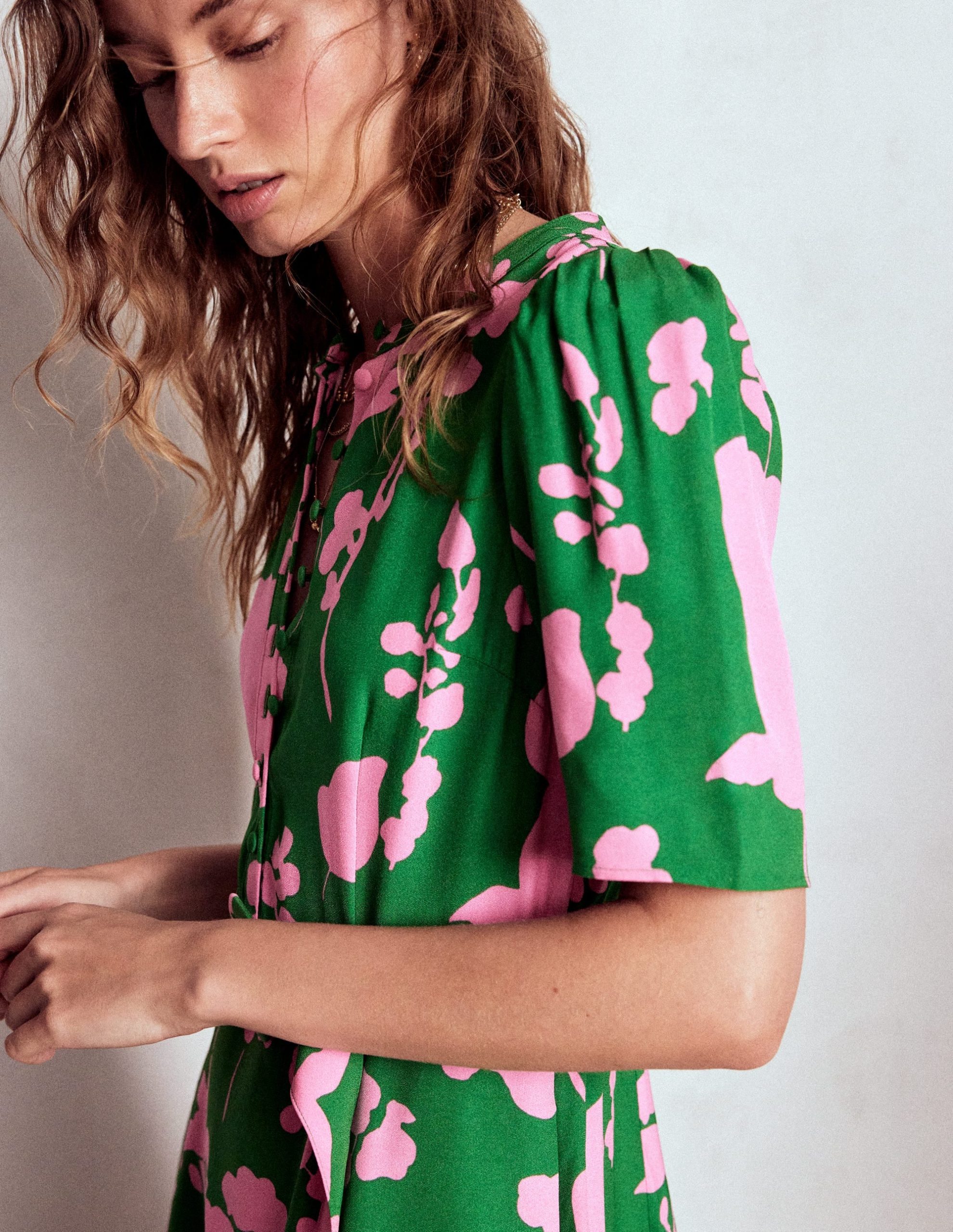 Kate Puff Sleeve Belted Dress-Highland Green. Dainty Sprigs - Image 4