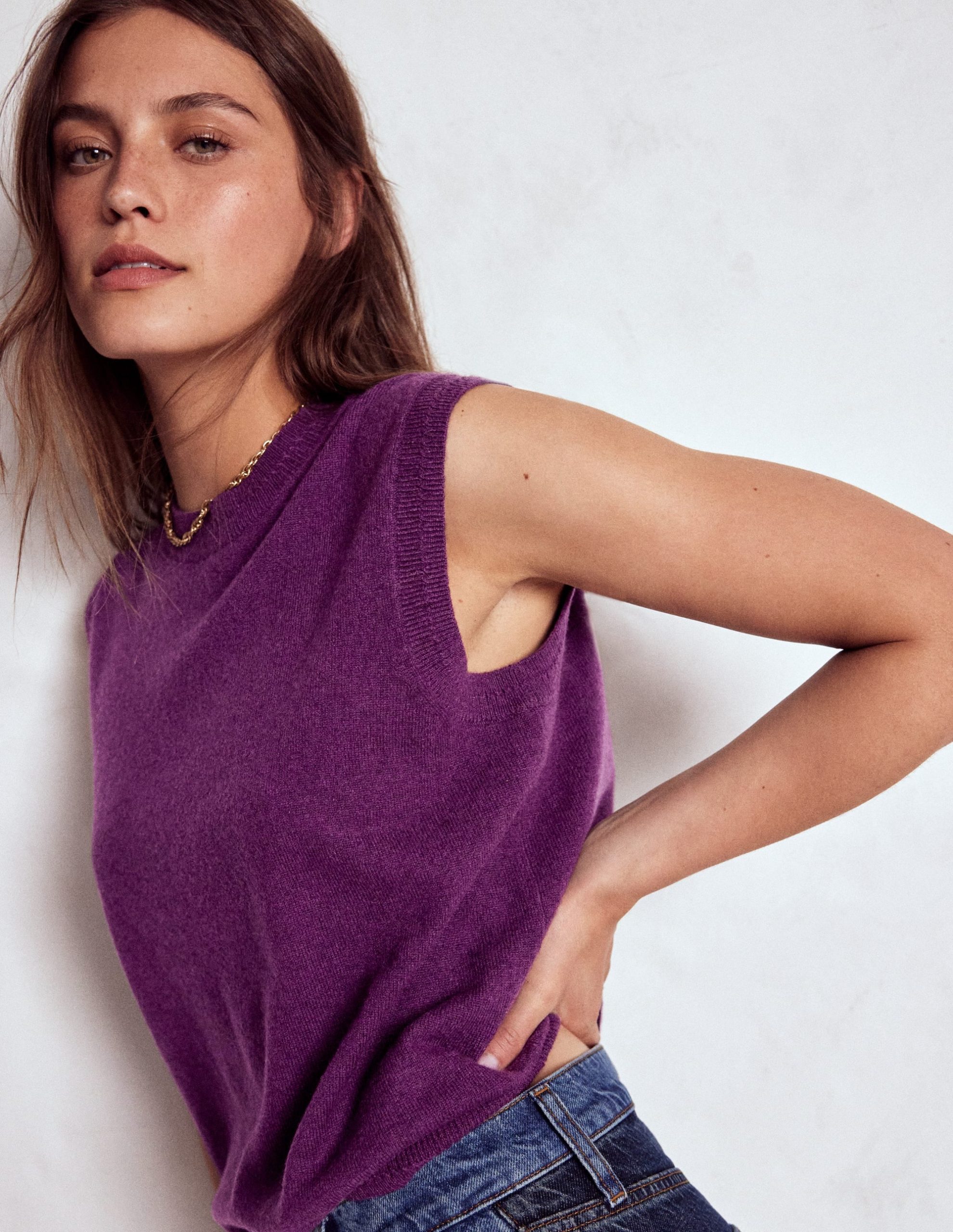 Eva Cashmere Vest-Plum Melange - Image 2