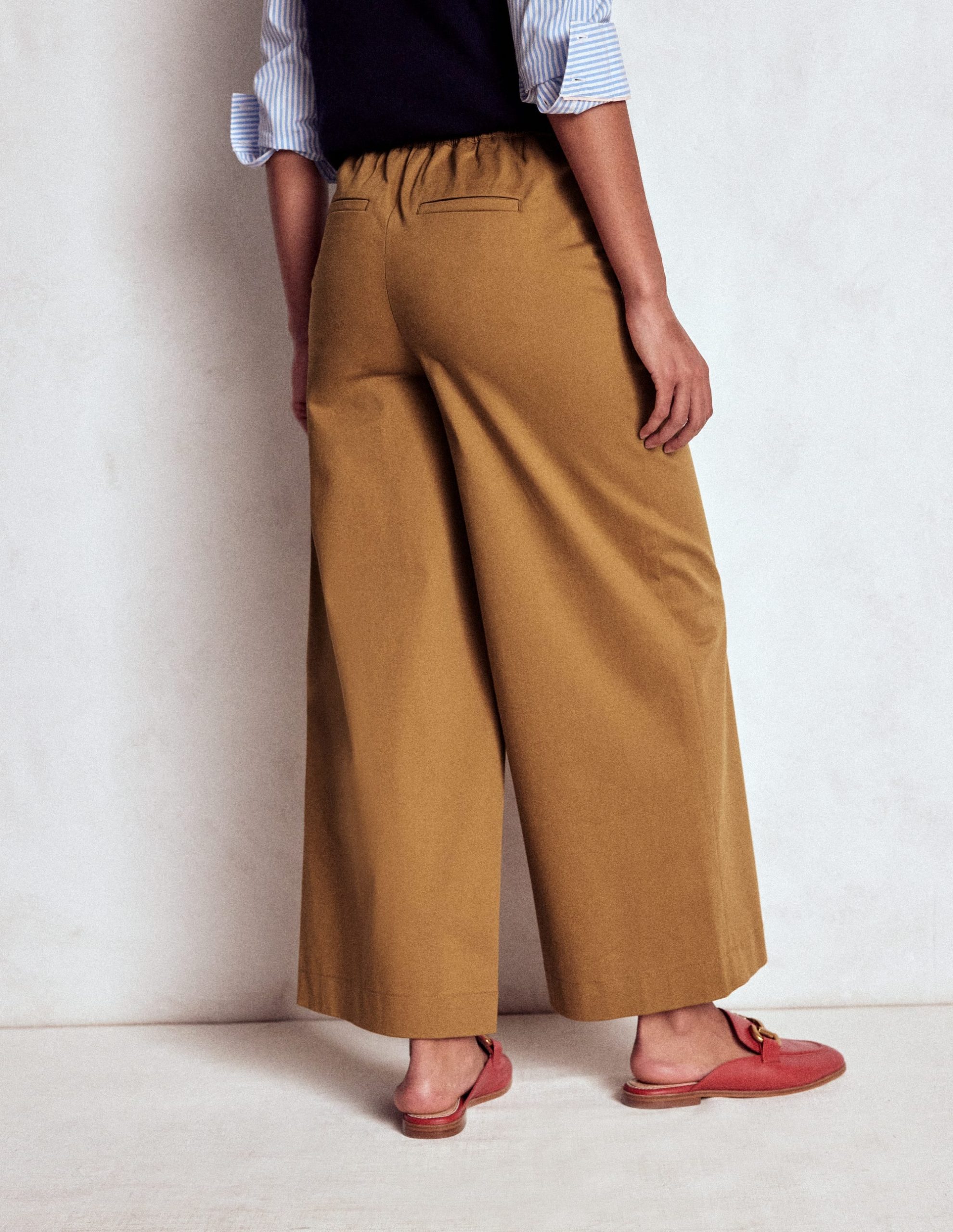 Pull-on Cropped Pants-Hazelnut Brown - Image 3