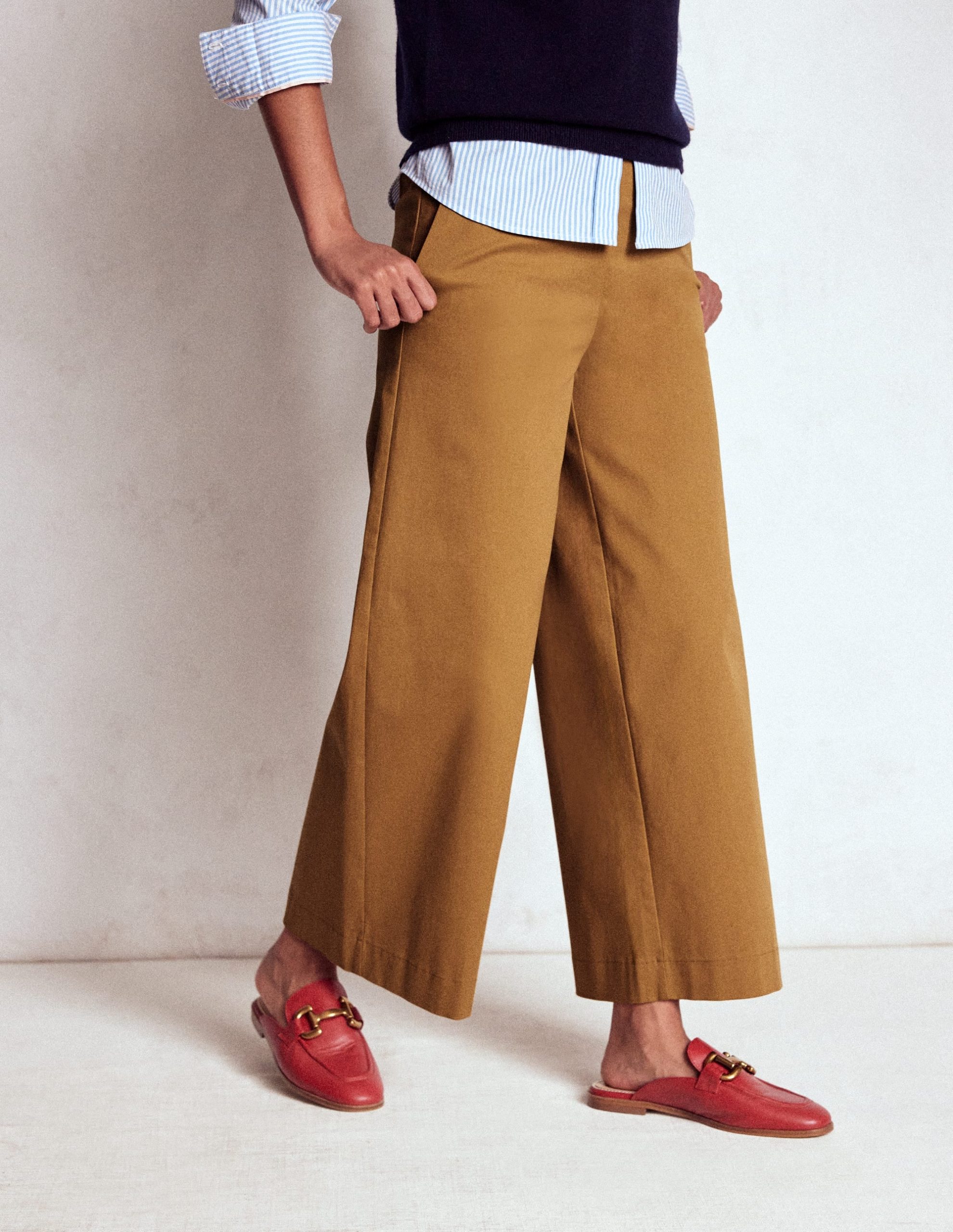 Pull-on Cropped Pants-Hazelnut Brown - Image 4