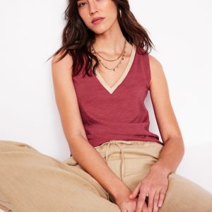 Metallic Trim V Neck Vest-Terracotta Red