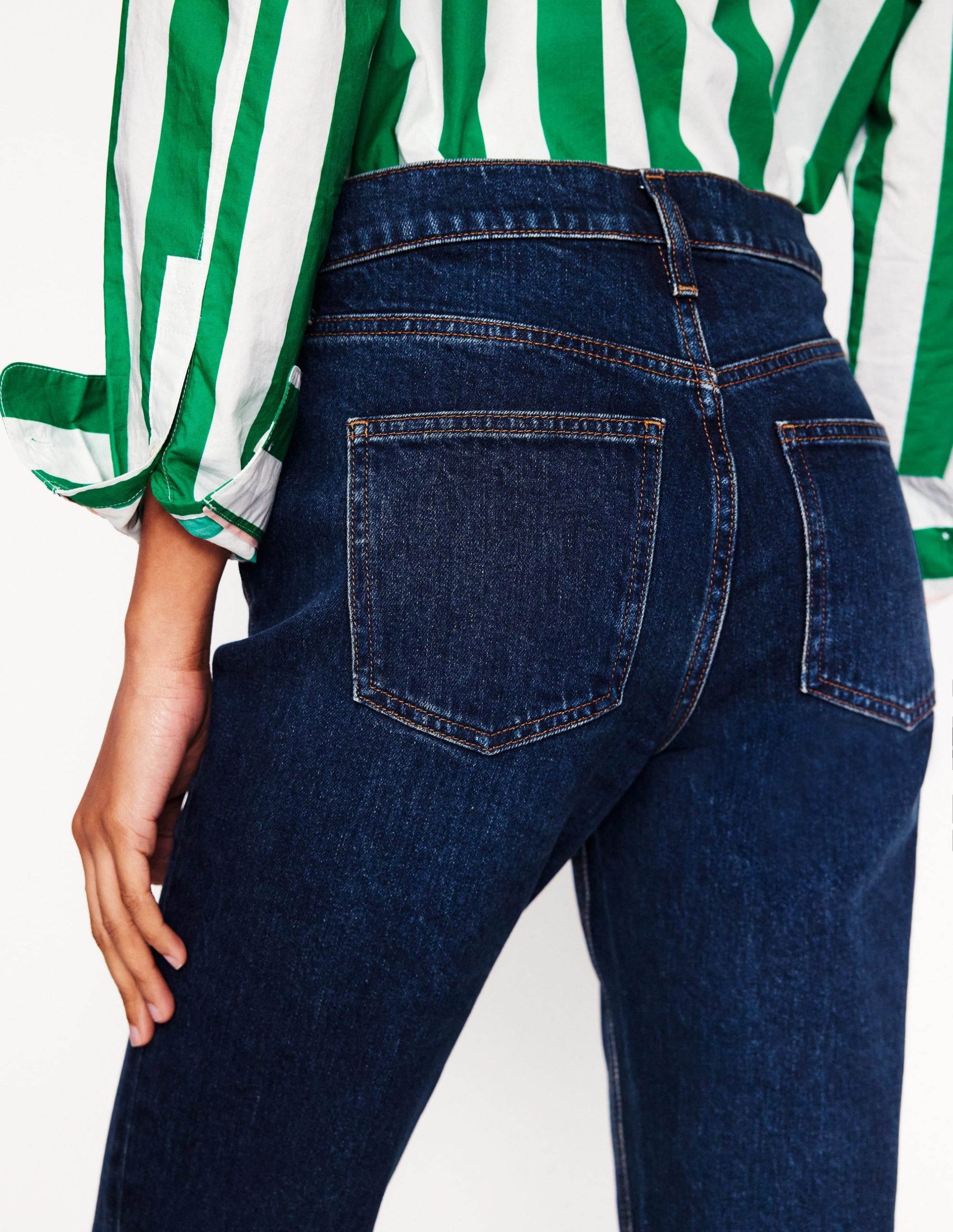 Girlfriend Jeans-Dark Vintage - Image 4