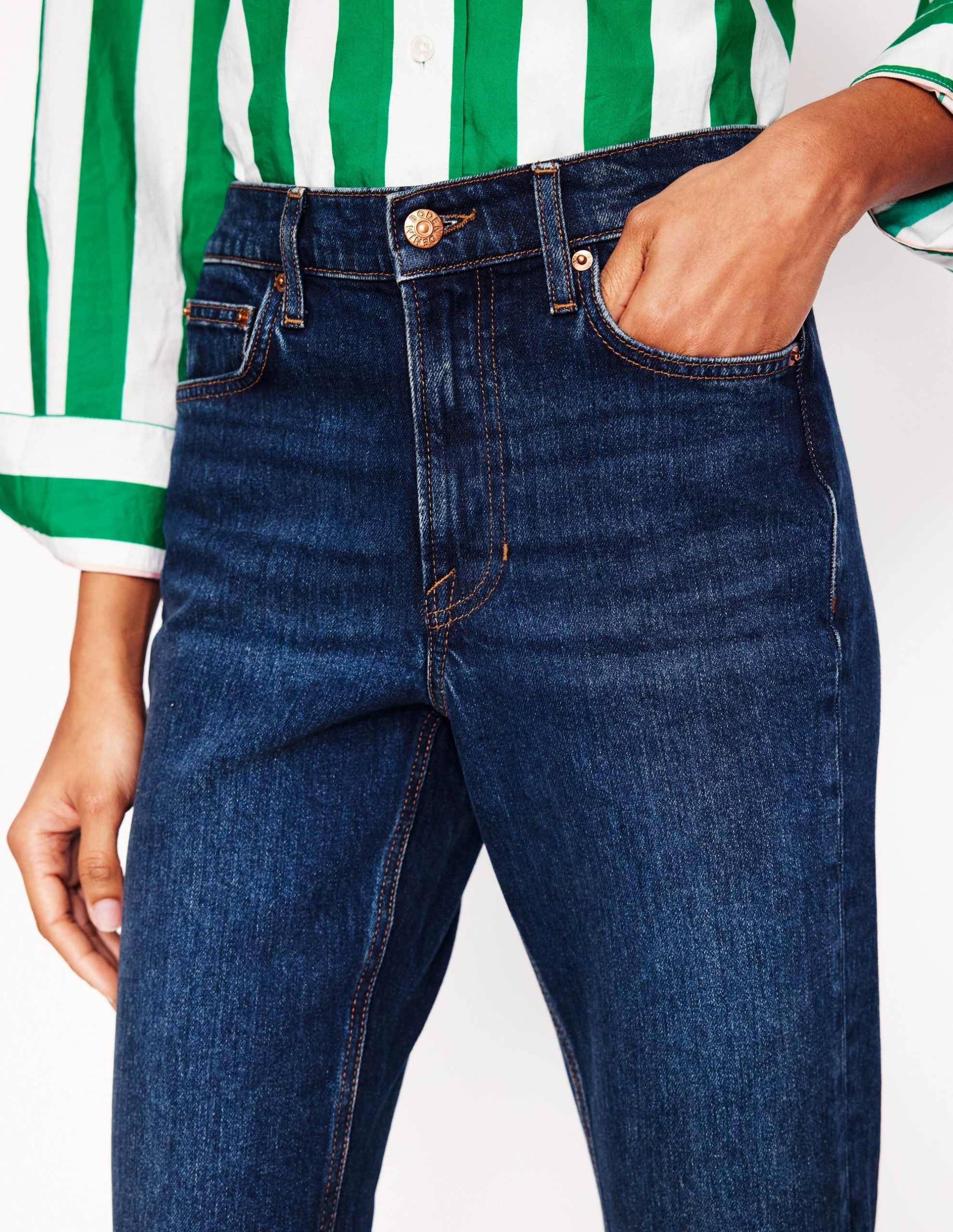 Girlfriend Jeans-Dark Vintage - Image 6