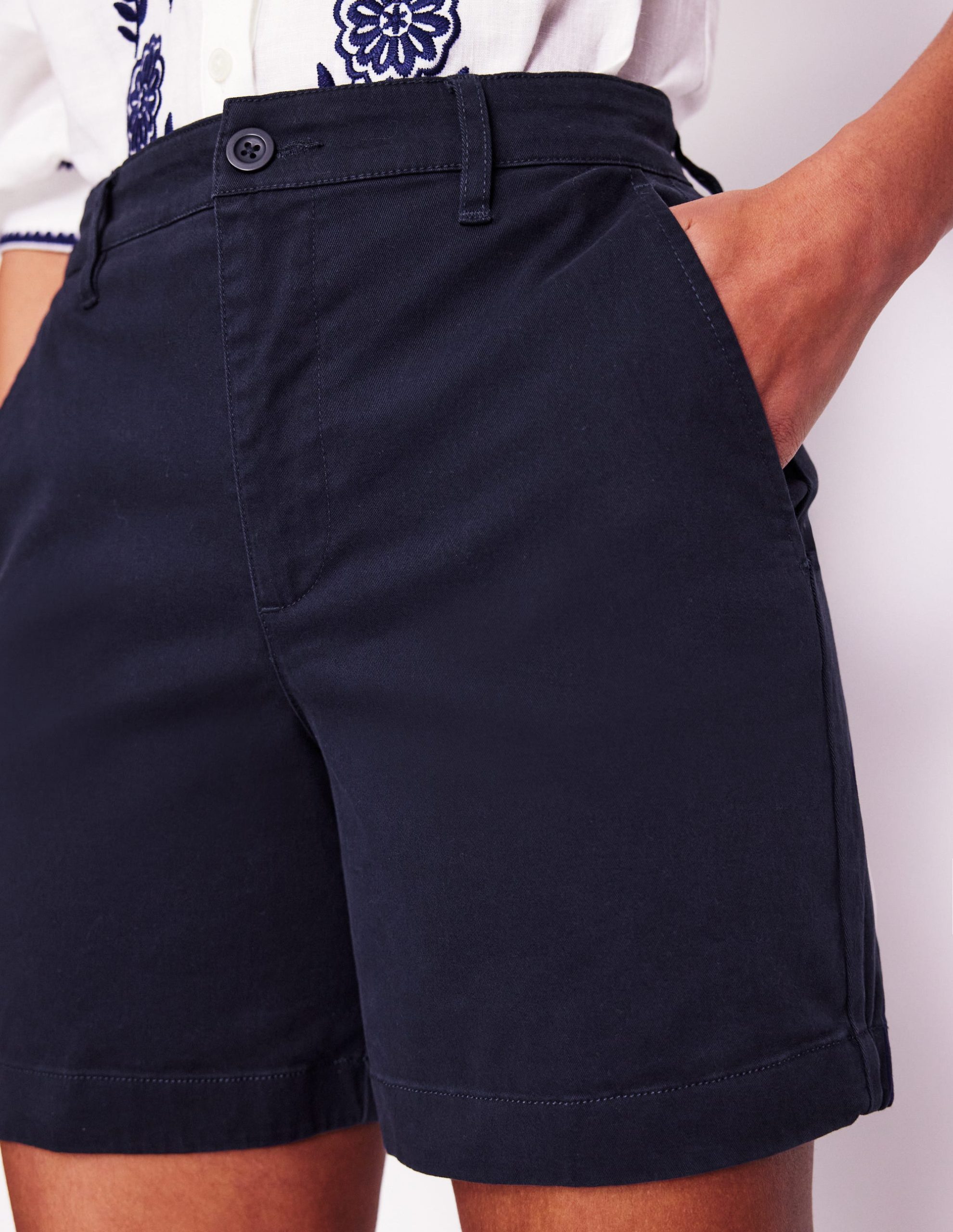 Barnsbury Chino Shorts-Navy - Image 5