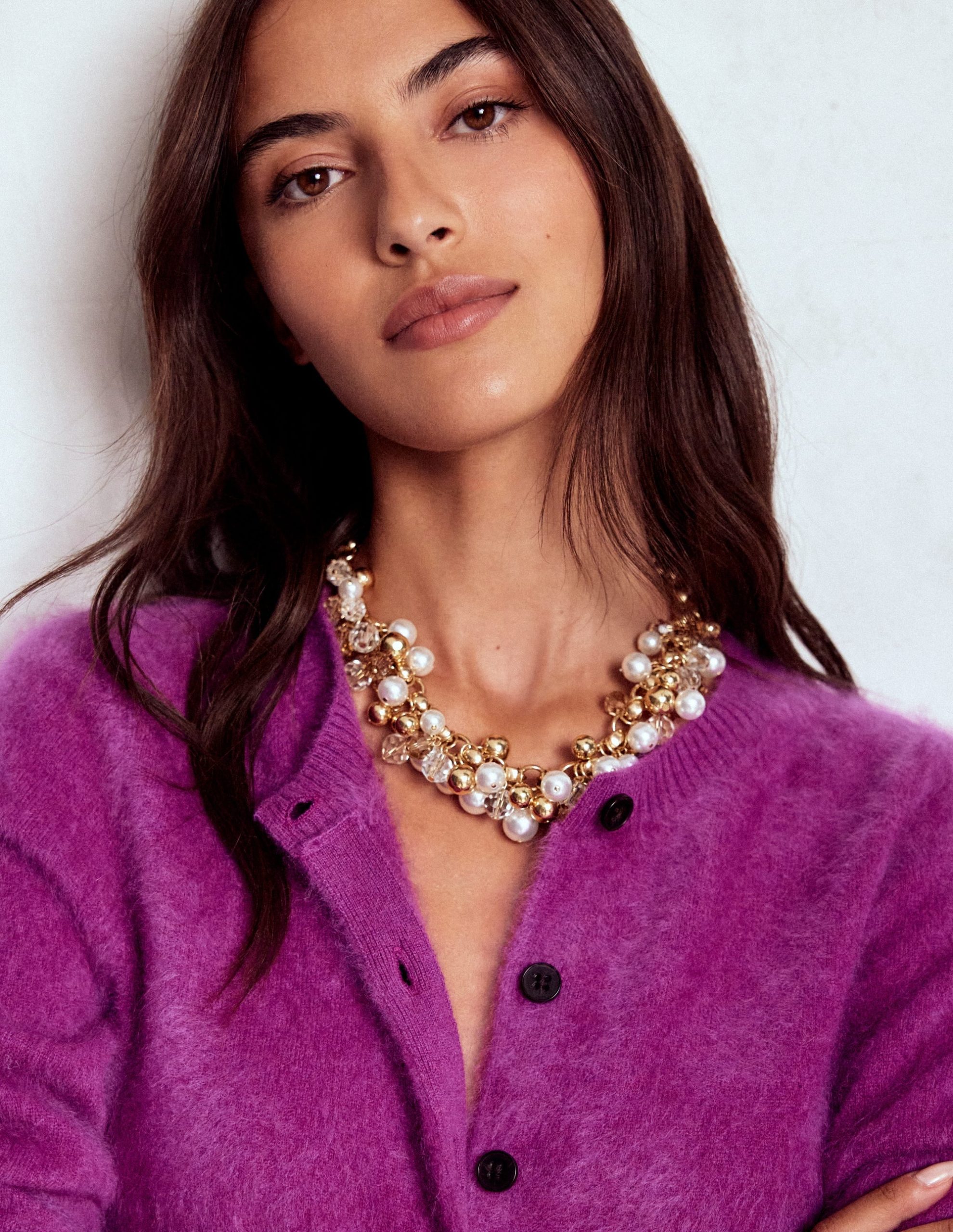 Beaded Jewel Necklace-Gold Colour/Faux Pearl - Image 2