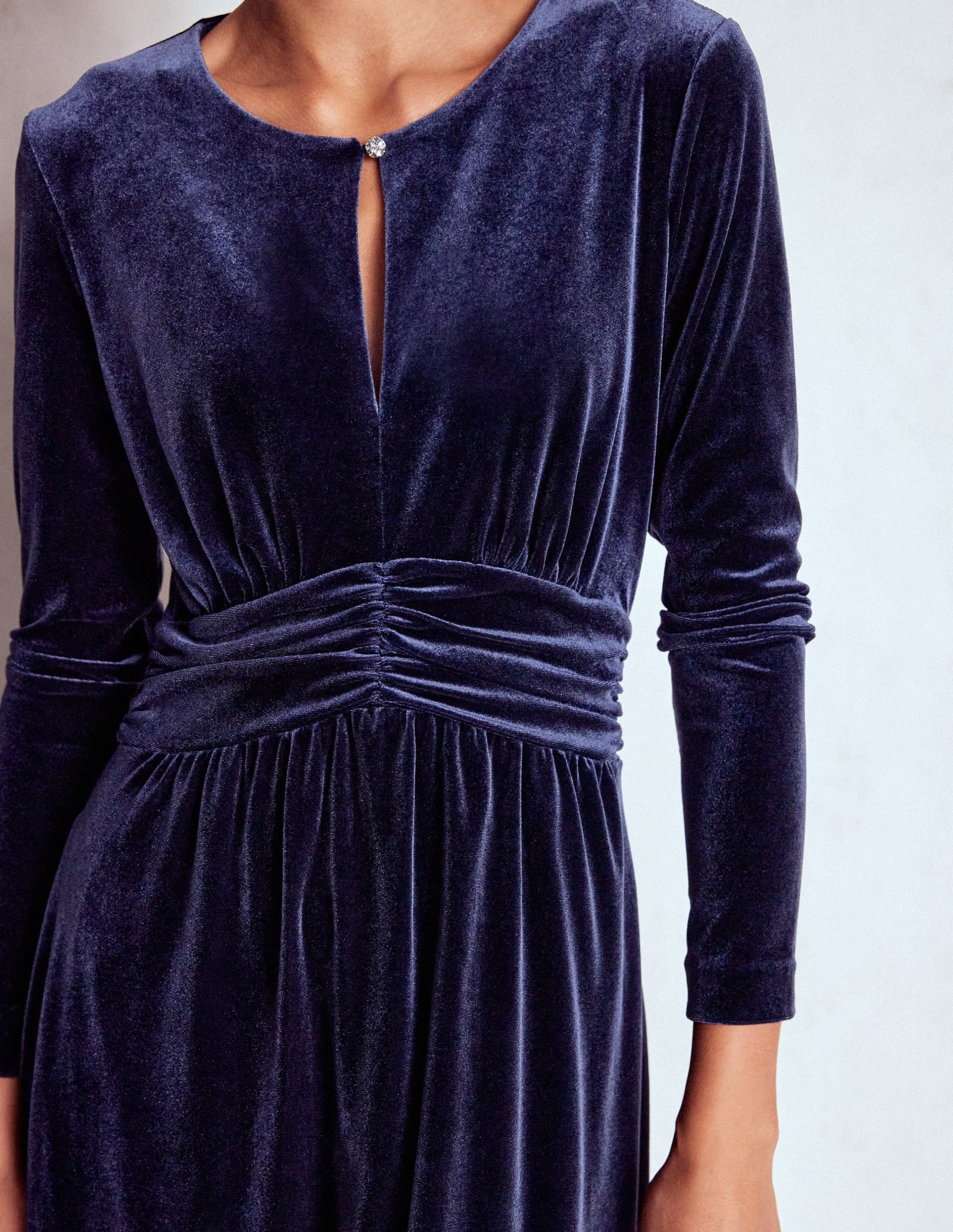Tilda Velvet Midi Dress-Navy - Image 2
