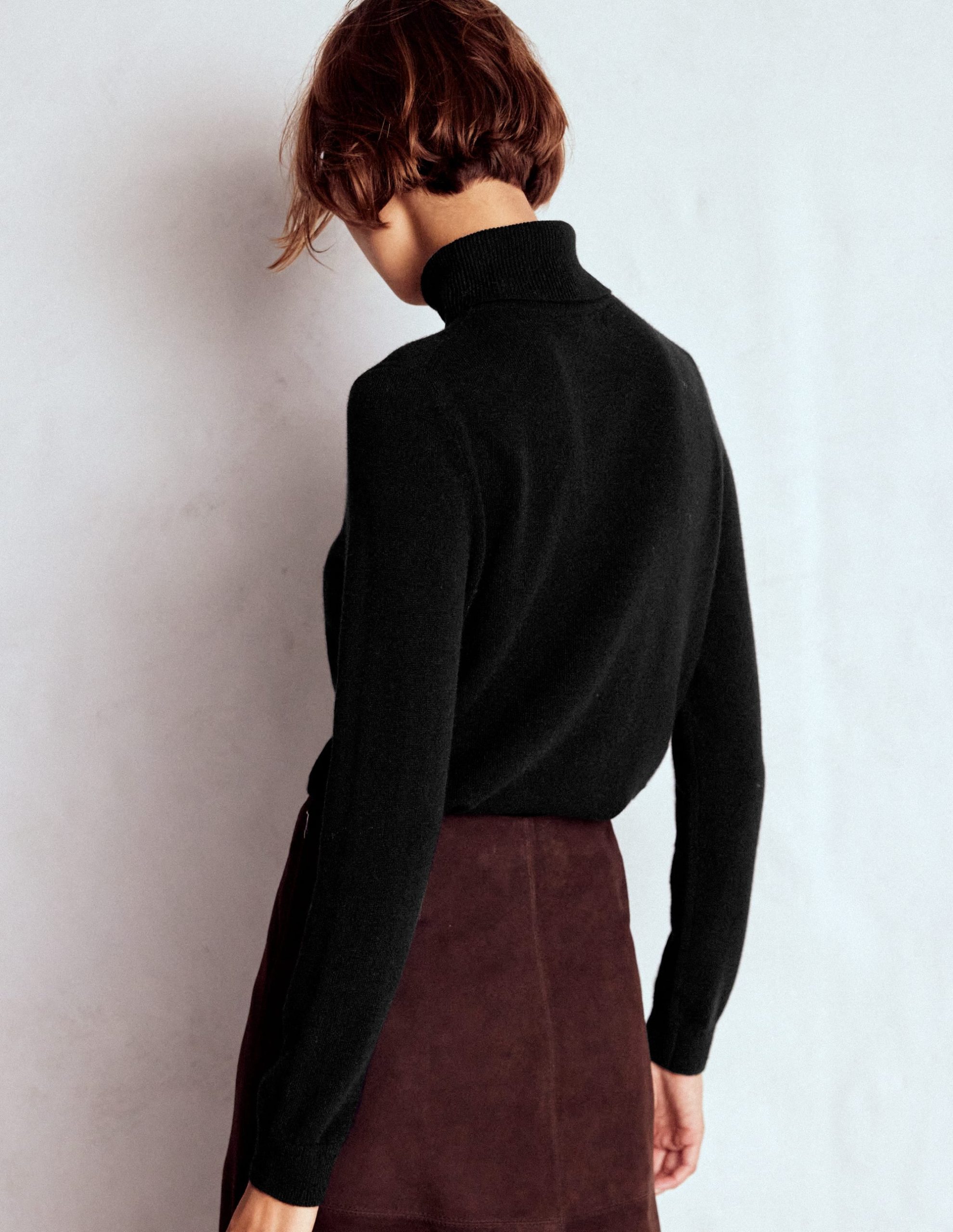 Eva Cashmere Roll Neck Sweater-Black - Image 3