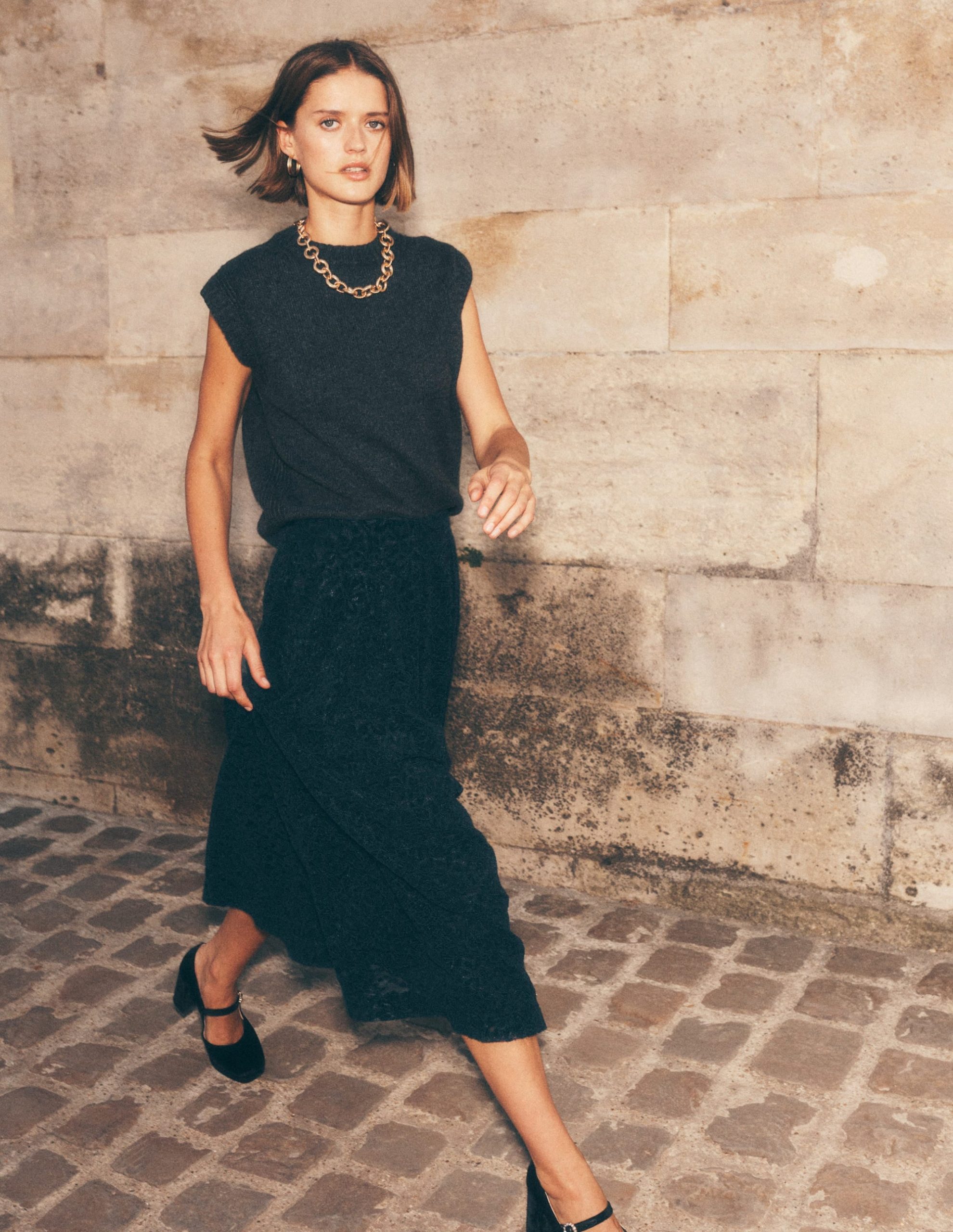 Cashmere Ribbed Trim Vest-Charcoal Melange