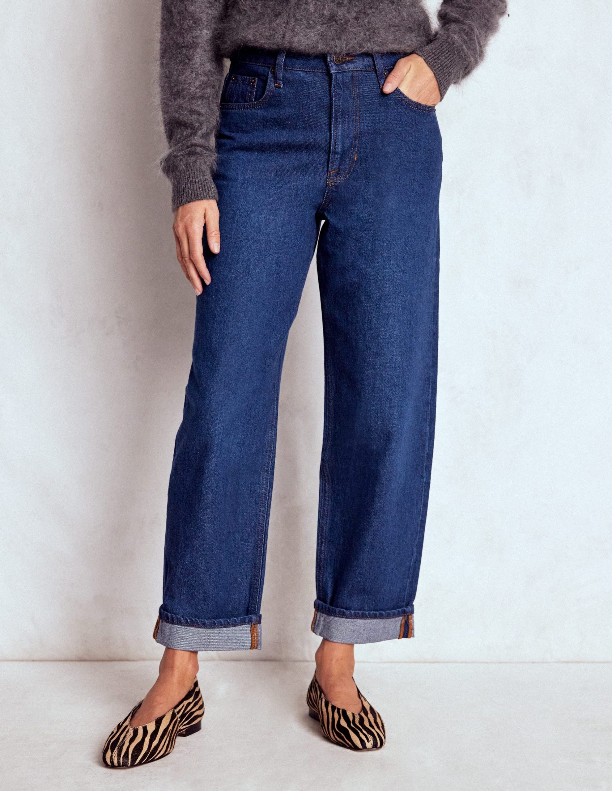 Mid Rise Straight Jeans-Indigo - Image 4
