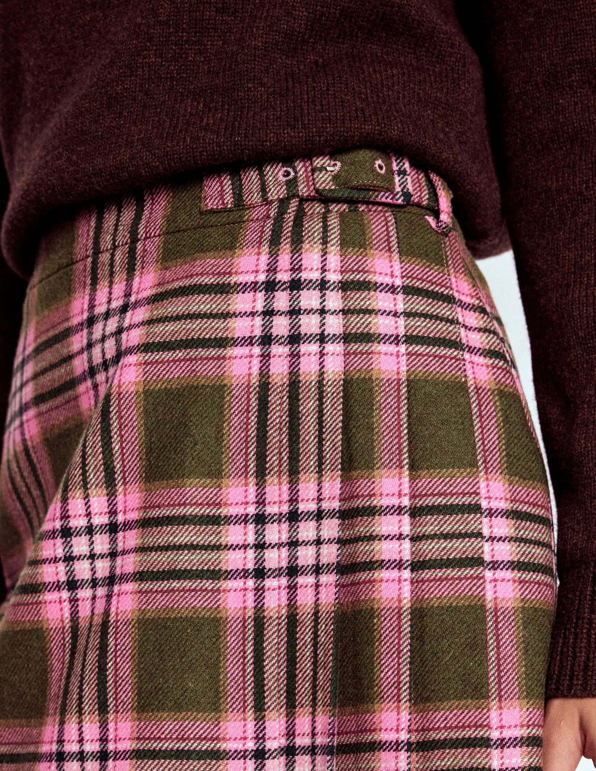 Helen Wool Kilt Skirt-Olive. Green and Pink Check - Image 3