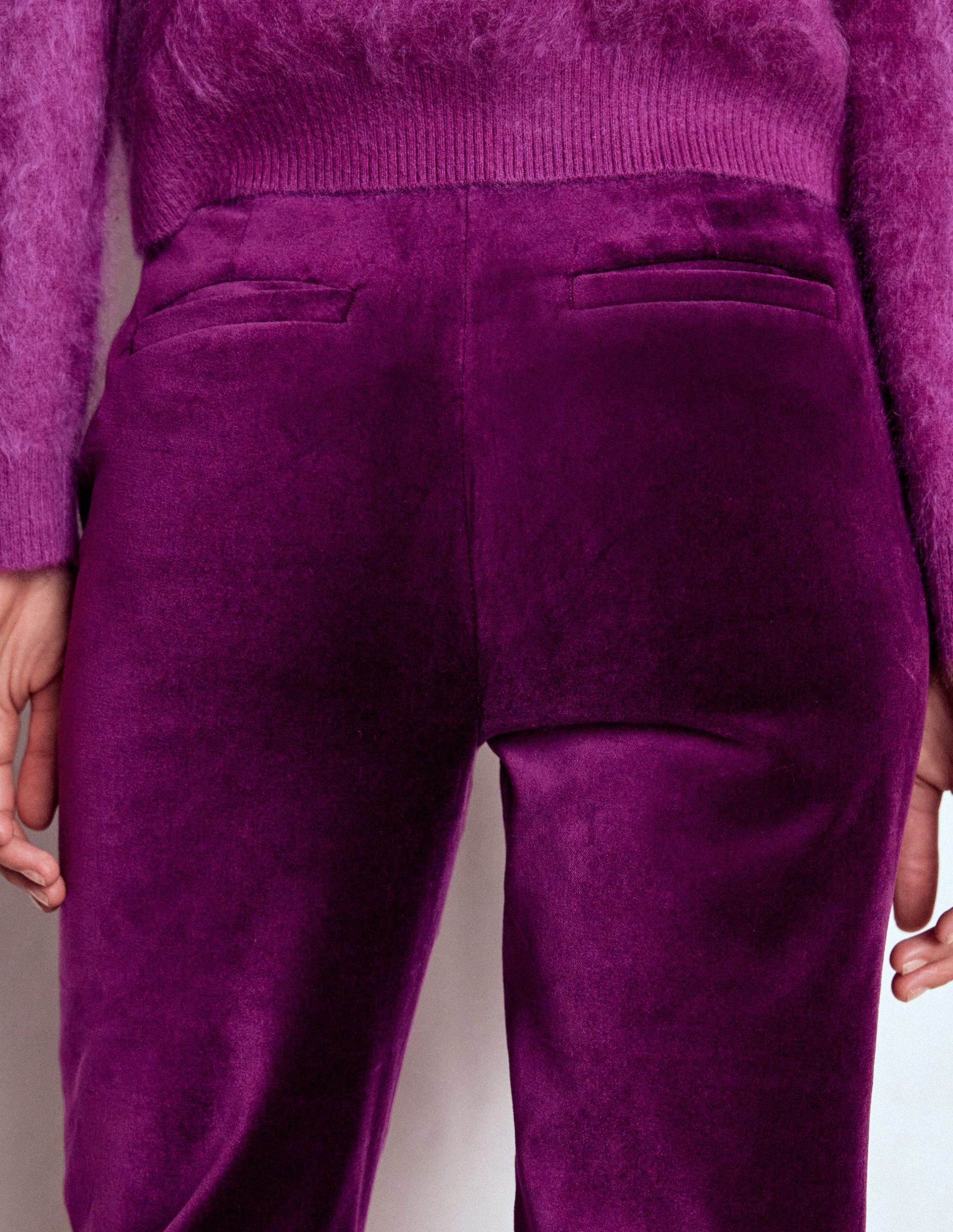 Fitted Velvet Flare Pants-Plum Jam - Image 4